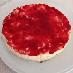 Una foto de Tarta de queso con mermelada