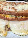Käsesandwich in der Pfanne