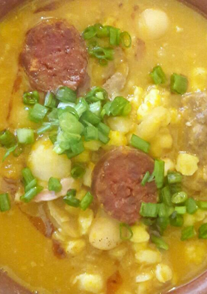 Una foto de Locro bien salteño