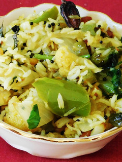 காலிஃப்ளவர் வ்ரைட் சாதம்(cauliflower rice recipe in tamil) செய்முறை முக்கிய புகைப்படம்