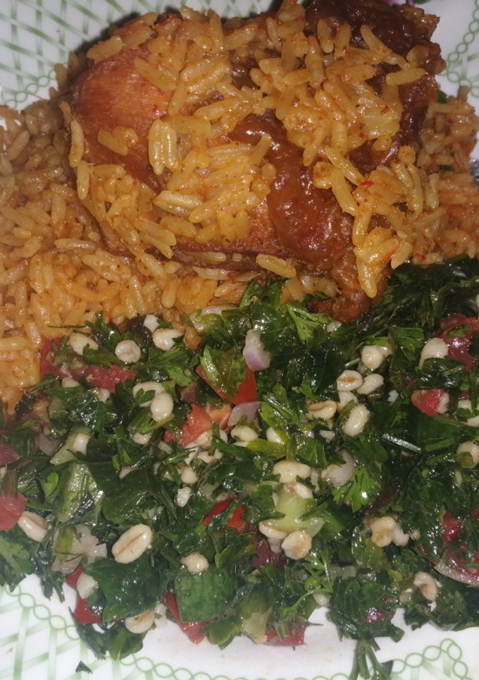 A picture of Tabbouleh.