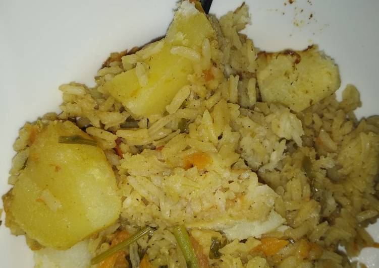 Simple Way to Make Favorite Spicy fried rice and potato #myuniquericerecipe #authorsmarathon