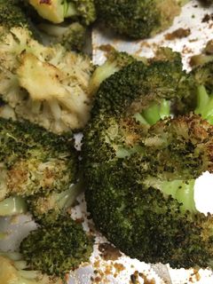 A picture of Baked Broccoli 🥦.