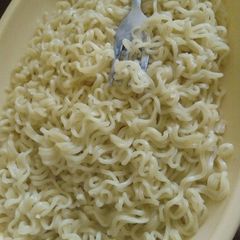 A picture of Noodles.