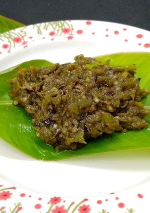 A picture of Asikhara/Pachi Mirapakaya Pachadi/Hirvi Mirchi Cha Teccha.
