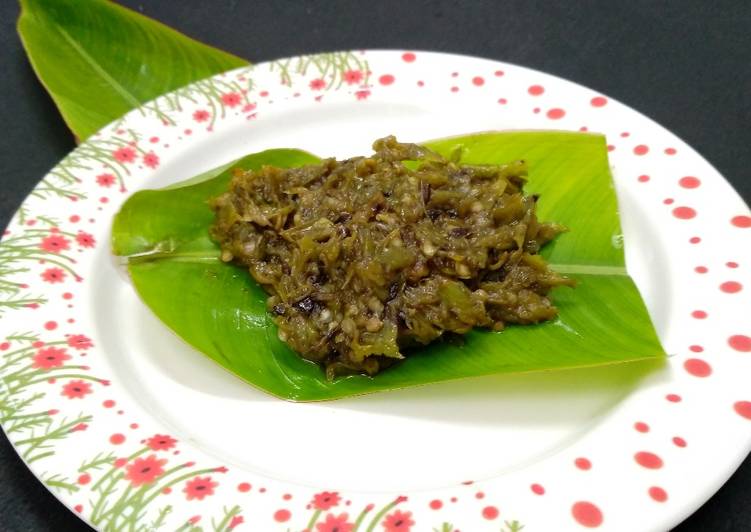 Step-by-Step Guide to Prepare Quick Asikhara/Pachi Mirapakaya Pachadi/Hirvi Mirchi Cha Teccha