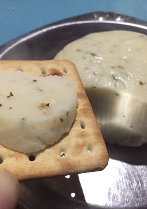 Una foto de Un queso vegano fácil!!!! 🙌🏻 💪🏻🐮