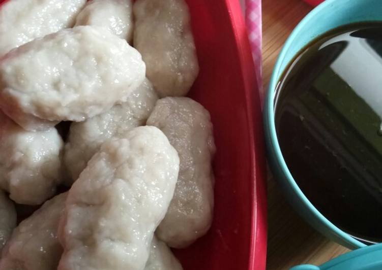 16. Empek empek lenjer tenggiri