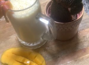 Une photo de Milk-shakes 🥭mangues🥛🍯miel skyr les 2 vaches