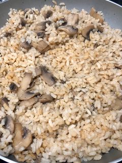 Una foto de Arroz con setas