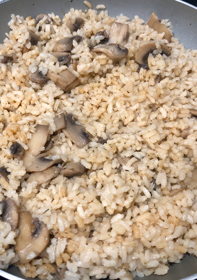 Una foto de Arroz con setas