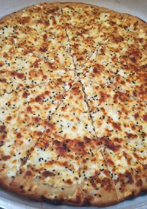 صورة لوصفة فطيره الجبنه البيضاء وحبه البركه 😋😋😋
