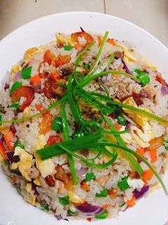 Hình của món Cơm rang thập cẩm.