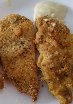 Una foto de Pollo rebozado crujiente al horno sin harinas