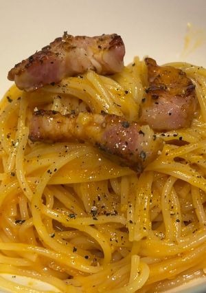 A picture of One Pot carbonara spaghetti.