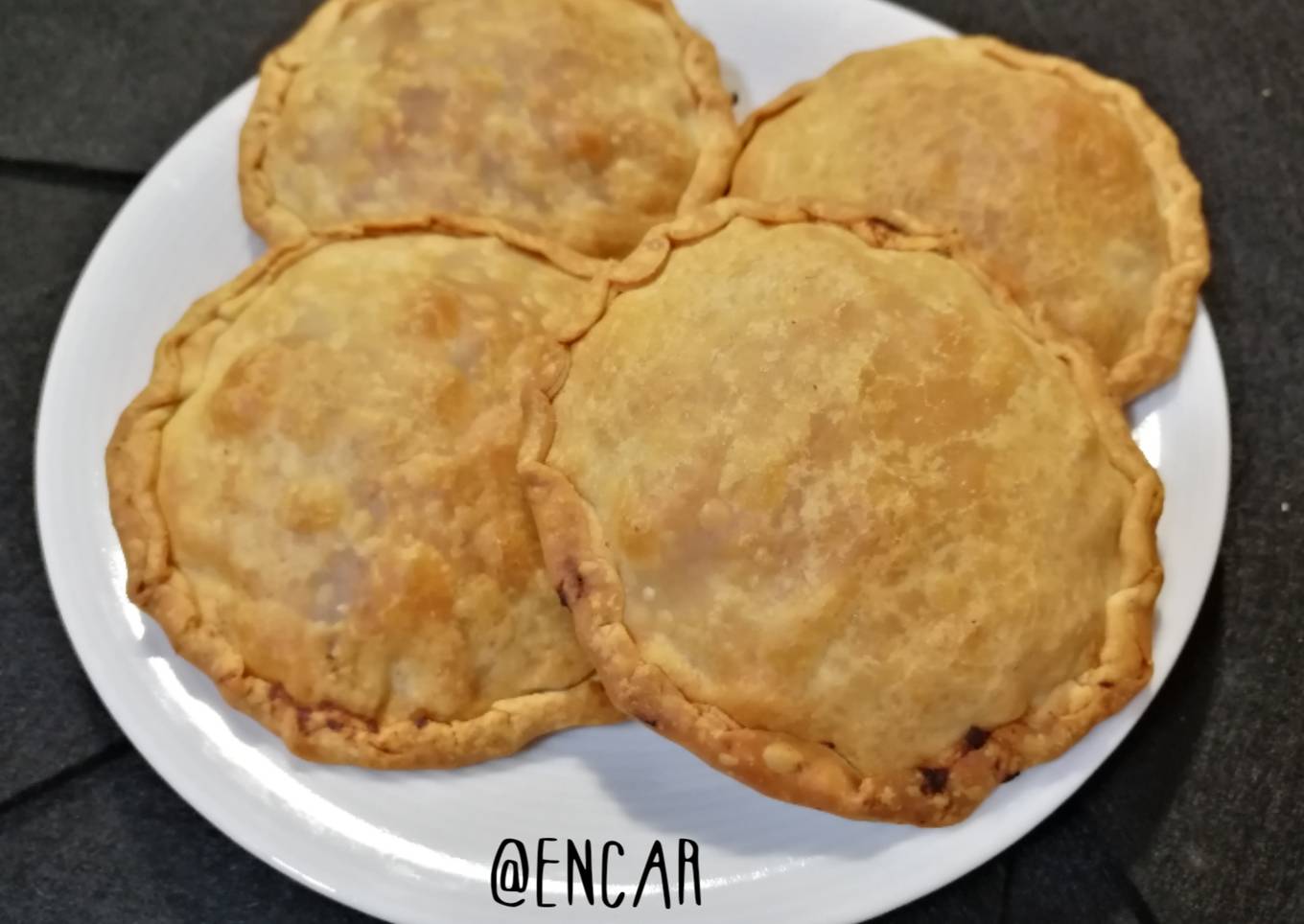 Empanadillas de aguacate y bonito