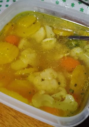 Gyors zöldségleves, hús nélkül recept fotója
