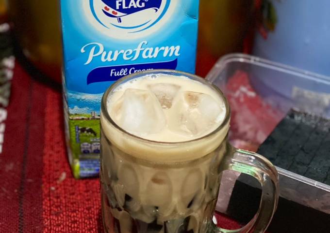 Easiest Way to Prepare Tasty Es Cincau Milk Tea