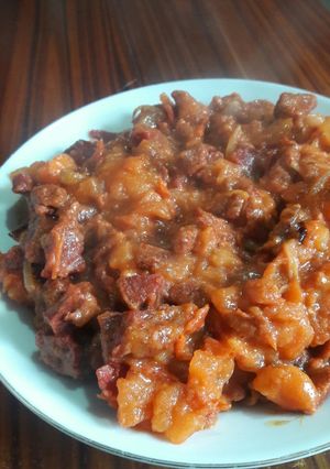 صورة لوصفة بسطرمة بالبصل والبندورة