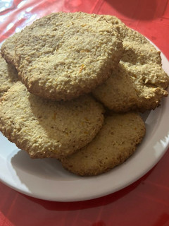 Una foto de Galletas de avena, nueces y naranja