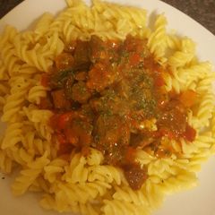 A picture of Yummy lamb and beef goulash.