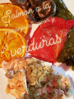 Una foto de Salmón a la naranja al vapor