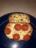 Garlic bread personal pizzas