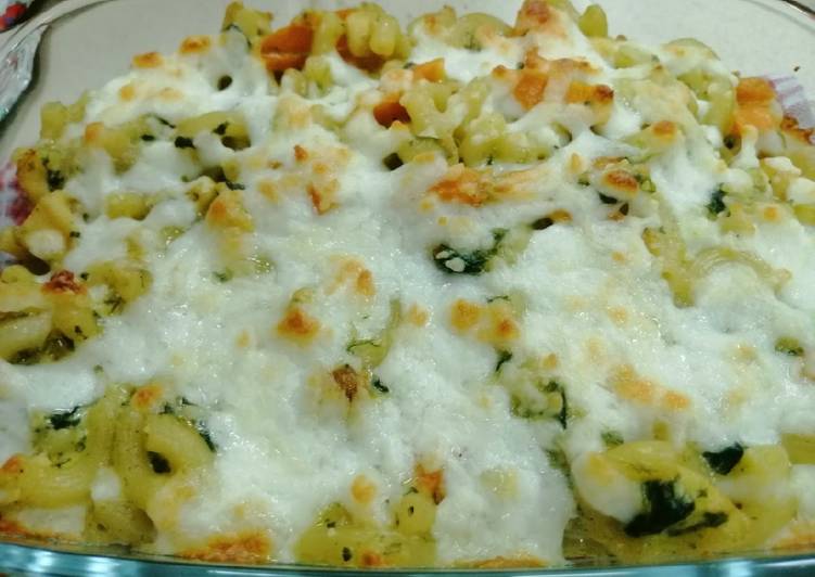 Baked Macaroni with Spinach