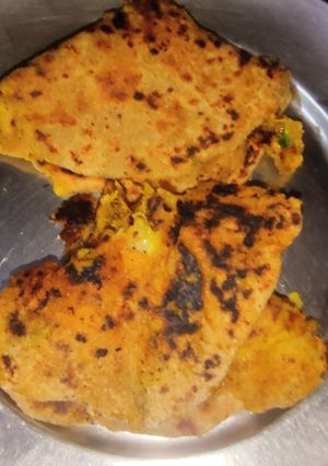 गोभी का पराठा (Gobhi ka paratha recipe in Hindi) रेसिपी मुख्य फोटो