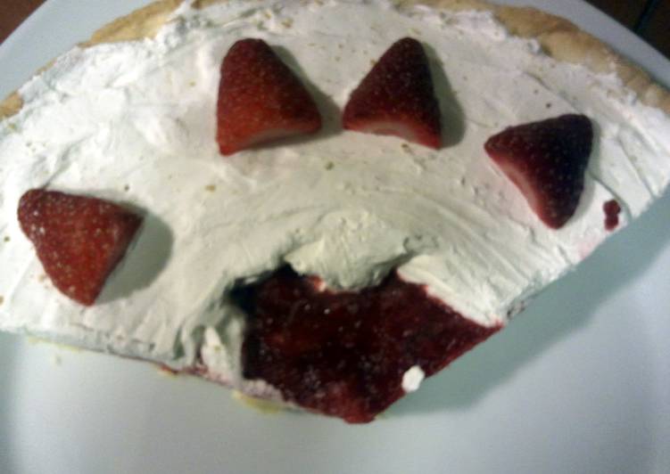 Recipe of Favorite Frozen Strawberry Lemonade Pie