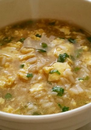 A picture of Simple Egg Rice Porridge for When You’re Sick.