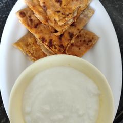 A picture of Paneer paratha.