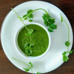A picture of Coriander-raw mango chutney.