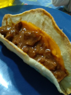 Una foto de Tacos/burritos de lomo a la cerveza negra 🌮