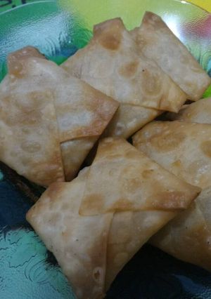 Foto resep Kulit Pangsit Isi Rogut Sederhana
