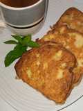 Bread in egg with mint tea