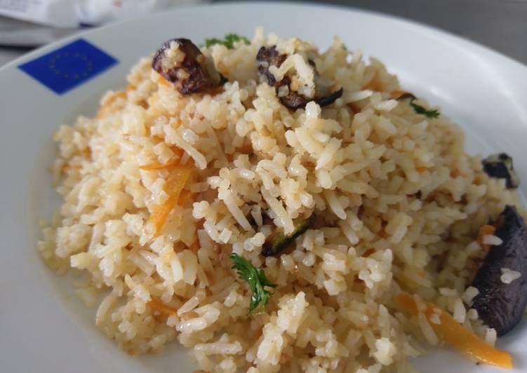 Eggplant and carrot rice
