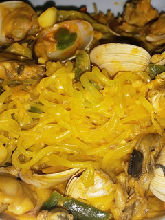 Una foto de Fideos de konjac a la marinera