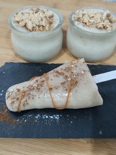 Una foto de Helado de plátano, pera, canela y leche de coco 🍌🍐🥥