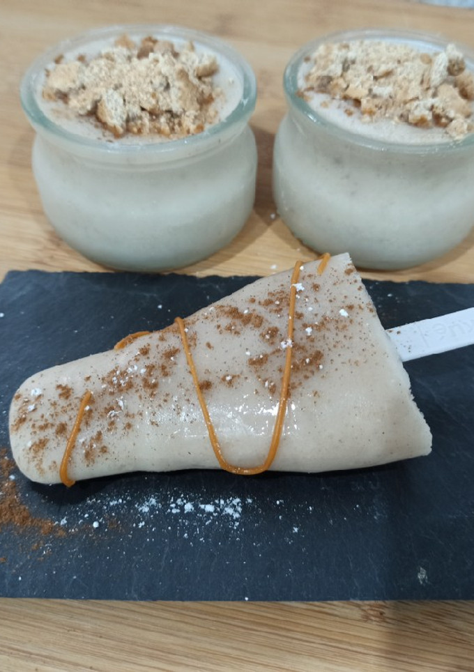 Una foto de Helado de plátano, pera, canela y leche de coco 🍌🍐🥥