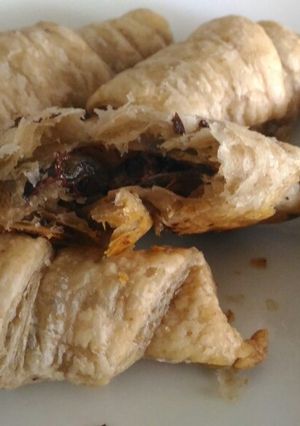 Foto di Cornetti mini al cioccolato fondente