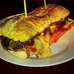 Tex's Chicken & Ham Toastie 🐔🐷🍞 A picture of Tex's Chicken & Ham Toastie 🐔🐷🍞.