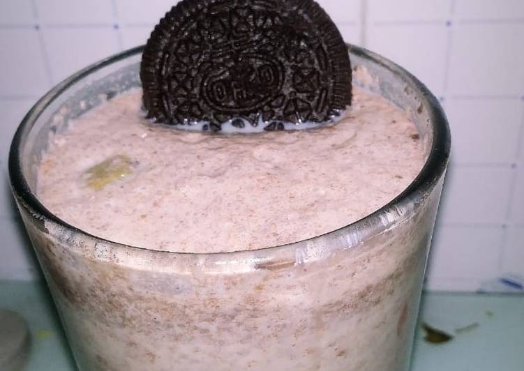 How to Prepare Award-winning Oreo Shake (with vanilla icecream)😋😋