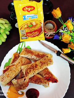 ম্যাগি ভেজ স্প্রিং রোল (maggi veg spring roll recipe in Bengali) রেসিপির প্রধান ছবি