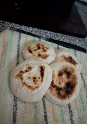 Una foto de Pancitos sin gluten de almidón de mandioca y harina de avena (avena sin TACC)