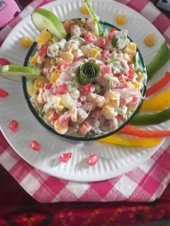 રશિયન સલાડ (Russian Salad Recipe In Gujarati) રેસીપી મુખ્ય ફોટો