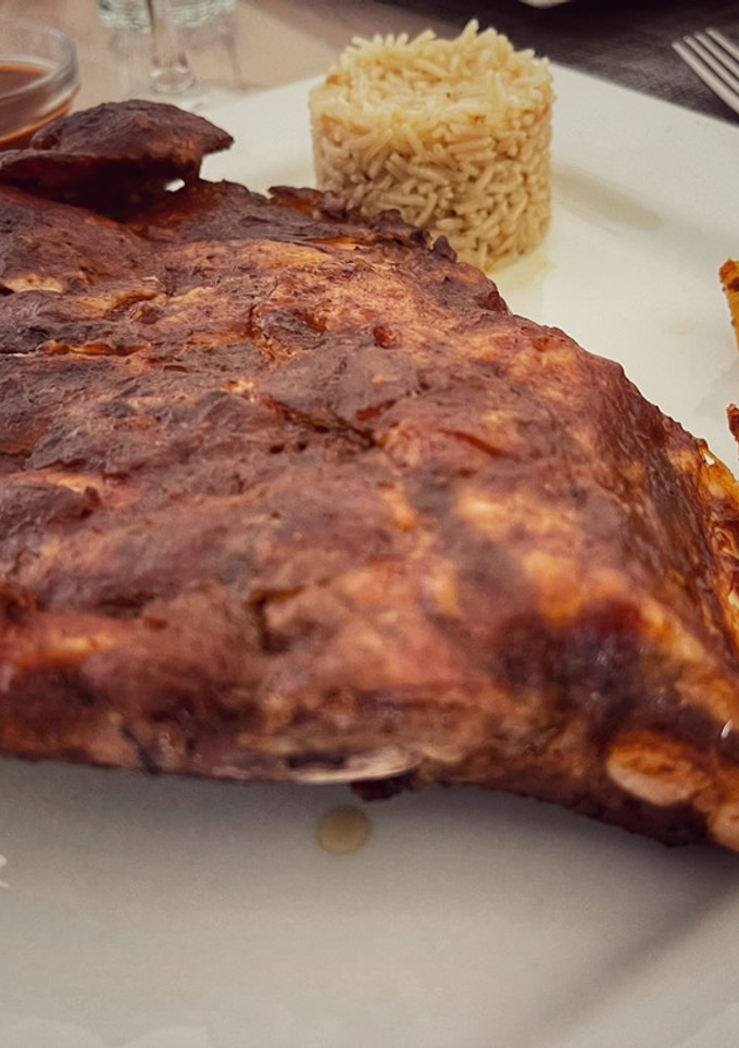 Una foto de Costillas BBQ a la baja temperatura