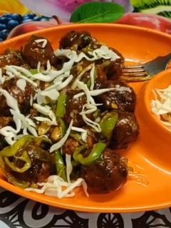 रोटी मंचूरीयन (gobi manchurian recipe in marathi) रेसिपी चे मुख्य फोटो