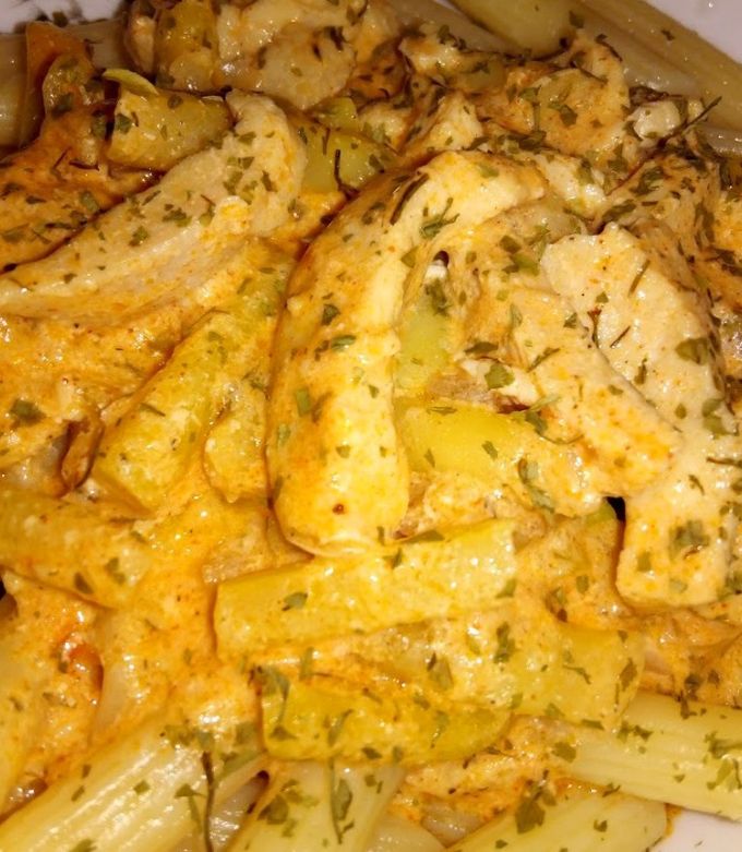Csirkemell tokány zöldbabbal és kaporral recept fotója