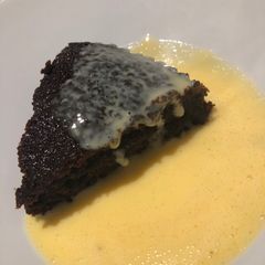 A picture of Jamaican ginger cake.